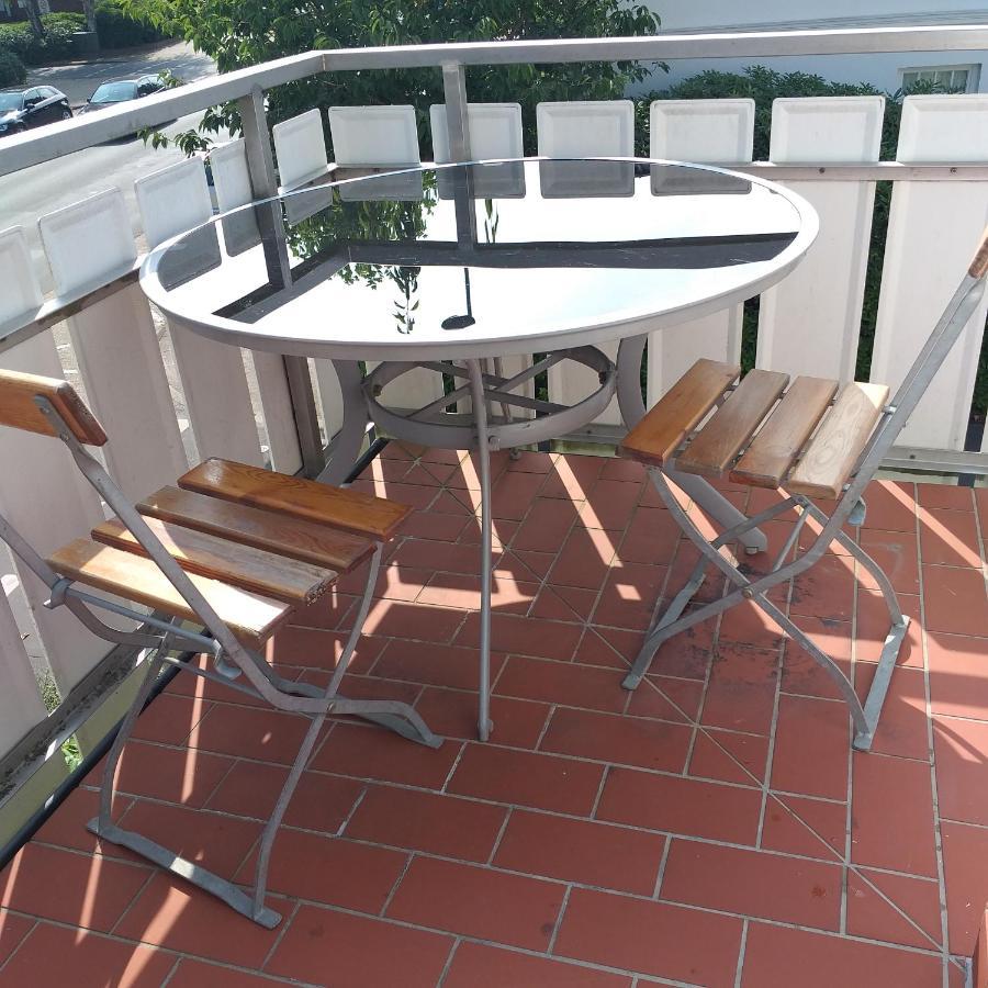Friesenauster - Grosse Ferienwohnung Fuer Bis Zu 6 Personen 제베 외부 사진